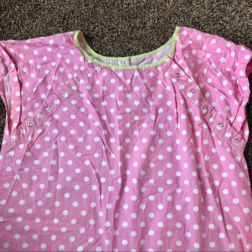 Gownies Delivery gowns